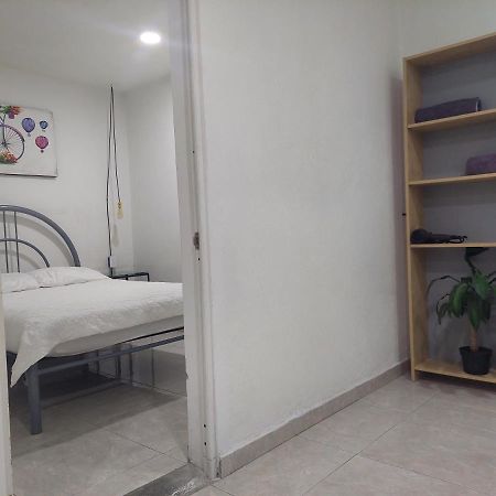 H5 - Habitacion Privada A 200 Mt Del Aepto Int. T1 Cdmx Kota Meksiko Bagian luar foto